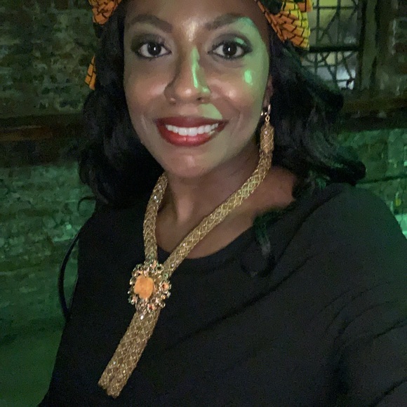 Luxurious Fashion Jewelry - Picture 5 of 5